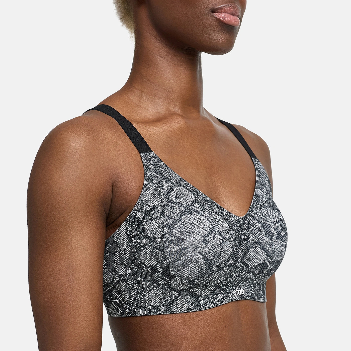 Seamless Compact Push-Up BH - 31