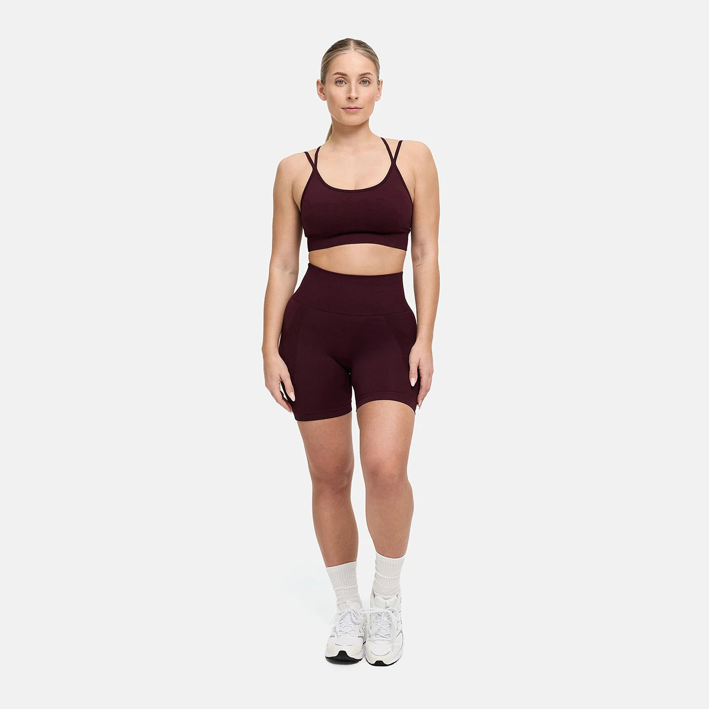 ContourLift Seamless Cross over Sport Bra - 10